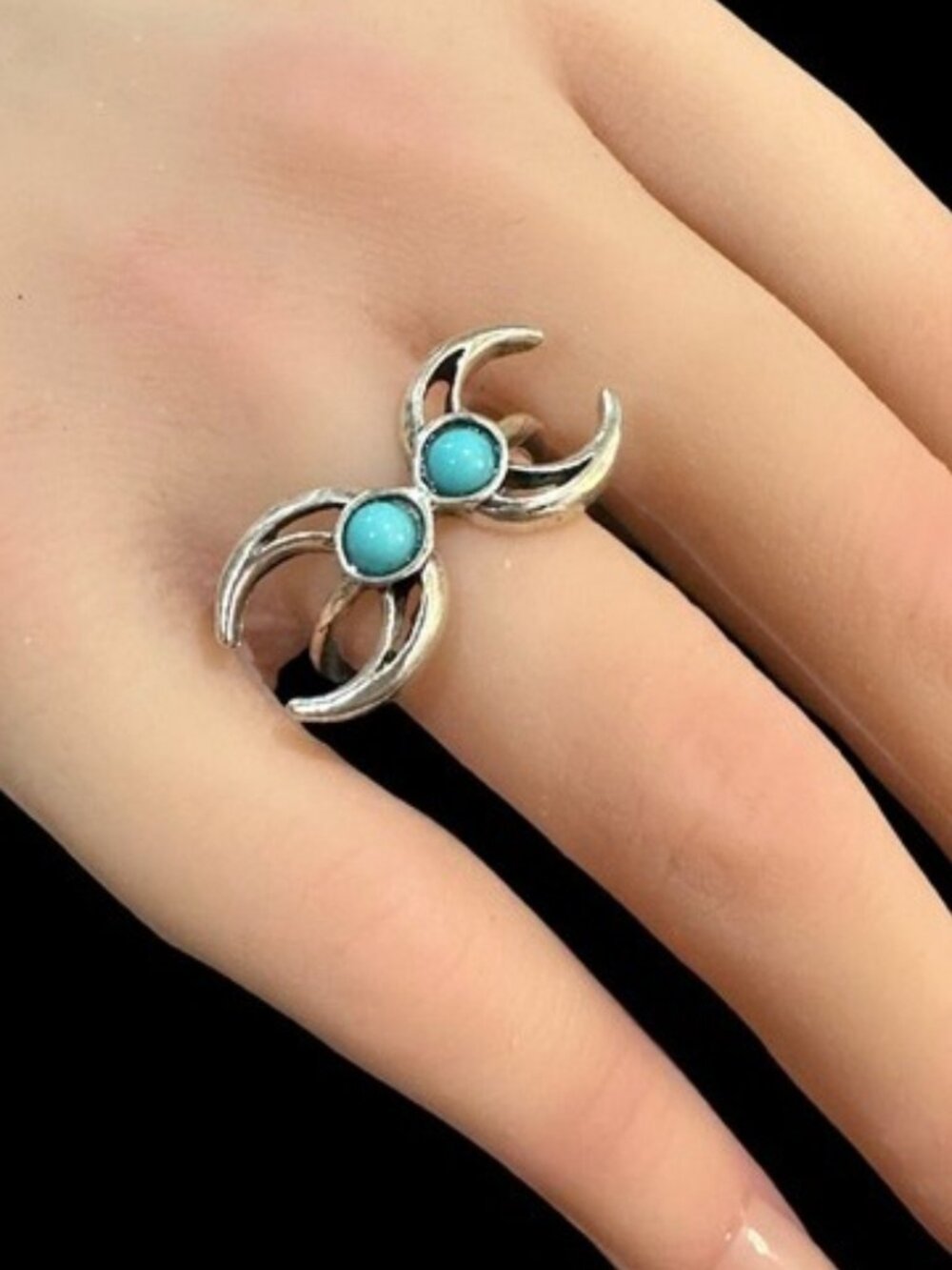 Crescent Moon Ring Blue Faux Turquoise Accents Size 6 Silver Tone Womens Jewelry